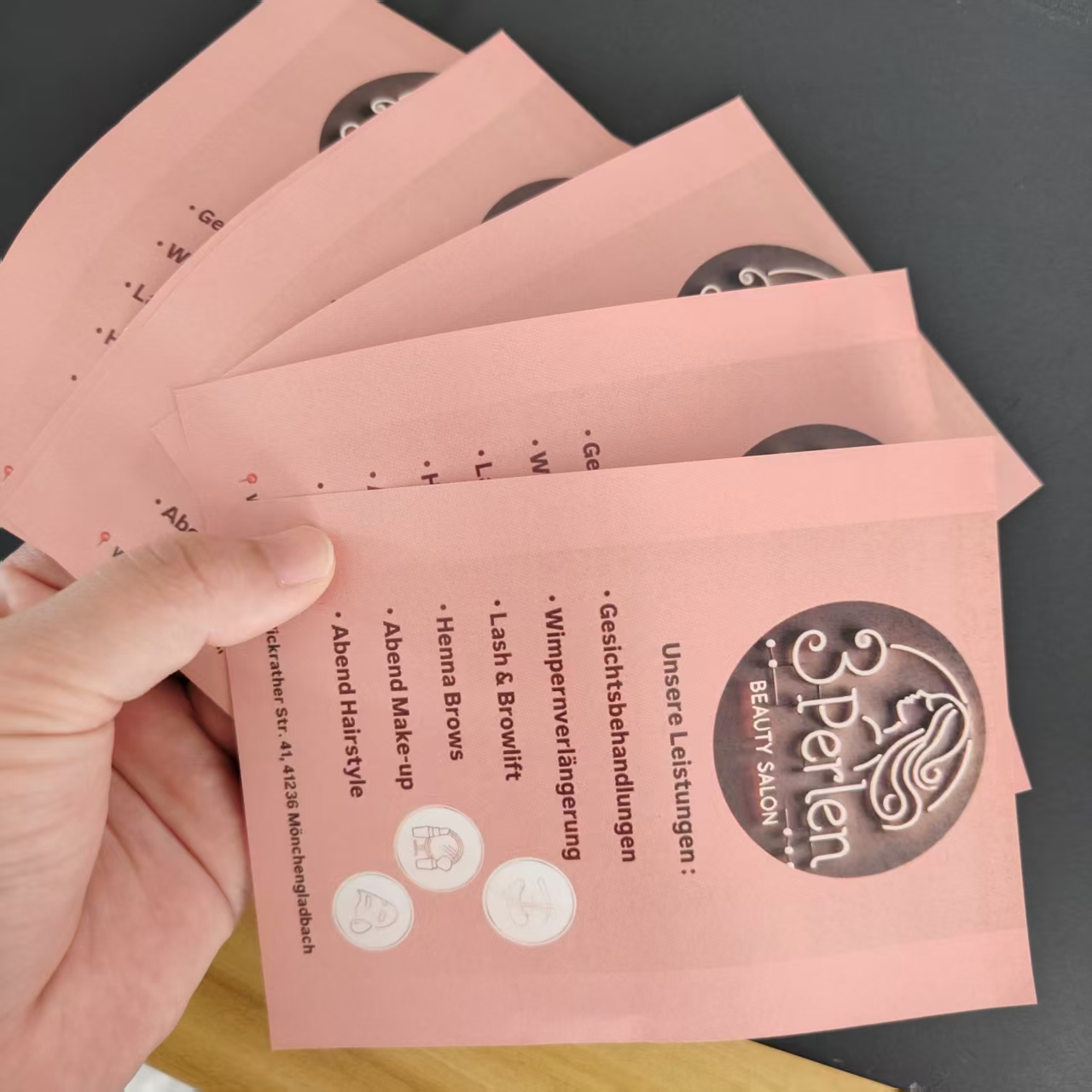 Customized A5 A6 size flyers,  - Commercial Flyer Printing reseña y precio